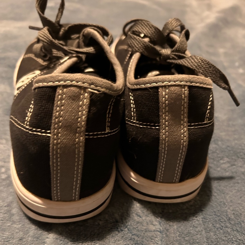 New Heelys - Picture 6 of 7